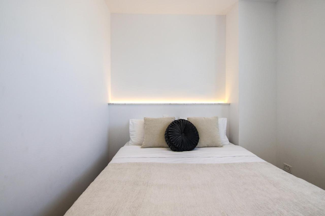 Phaedrus Living - Seaside Executive Flat Harbour 203 Lägenhet Paphos Exteriör bild